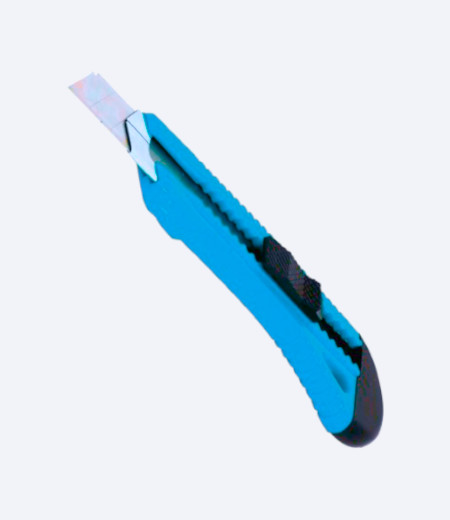 Skalpel širine sečiva 18mm sa plavom drškom