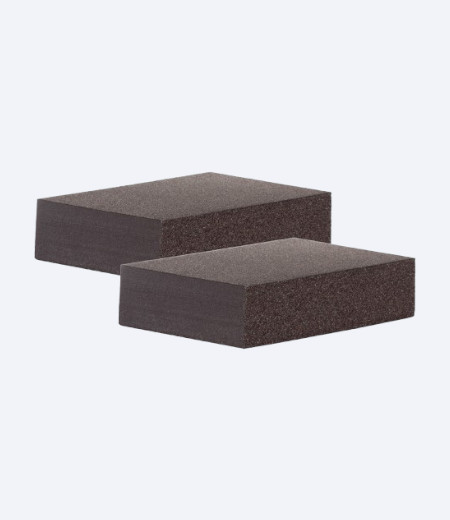 Dva sunđera braon boje