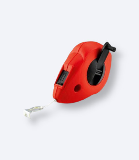 Kutija naranžaste boje sa zidarskim koncem dužine 30m proizvodnje Sola