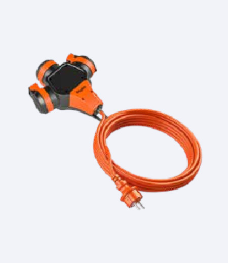 Produžni kabl sa trostrukom utičnicom preseka kabla 1,5mm